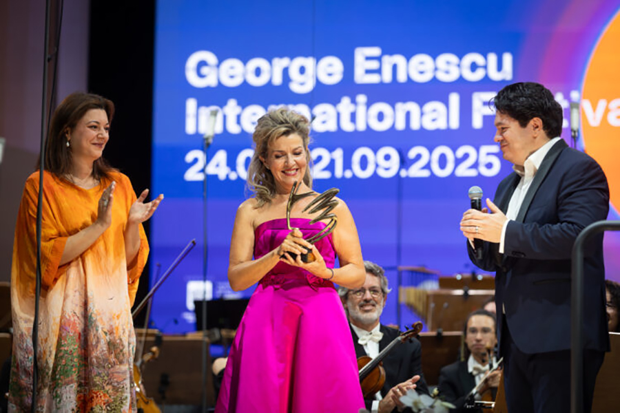 2025_09_18_Enescu_Award Staufermedaille für Anne-Sophie Mutter